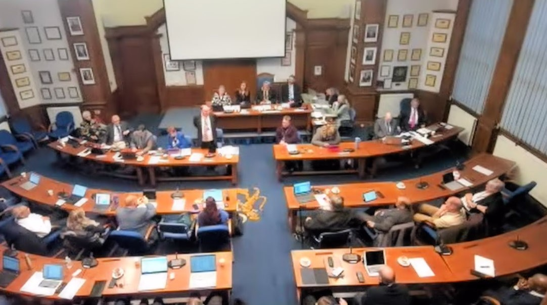 Whittlesey Town Council discussing the rebuild of the Manor Leisure Centre